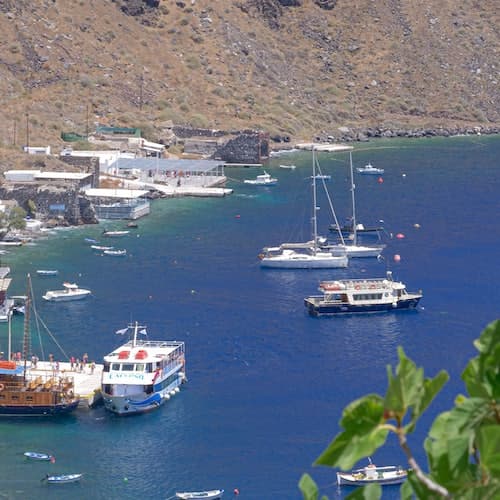 Firá Ticket Santorini: cruzeiro pelas ilhas vulcânicas com visita às fontes termais