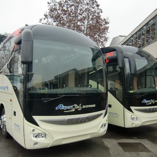 Milan Tour Ônibus de transfer do aeroporto de Malpensa de/para Milão