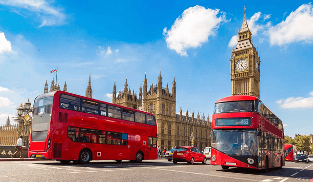 London Tour Walking Tour in Portuguese with Local Friend in London 