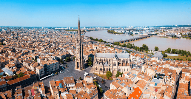 Bordeaux Tour Bordeaux Tour by Citroen 2CV with Wine Tasting 