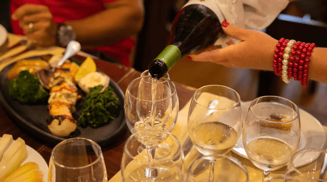 Madri Tour Tour Regular Segovia y Ávila + Entrada a Monumentos + Almuerzo Gastronómico 