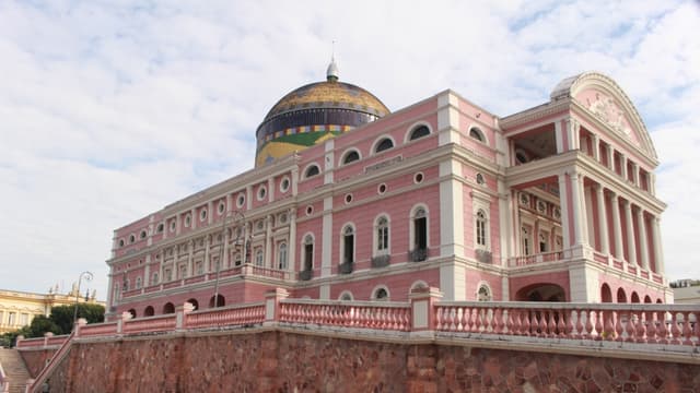 Manaus Tour GUIDED TOUR OF THE MAIN TOURIST ATTRACTIONS IN MANAUS