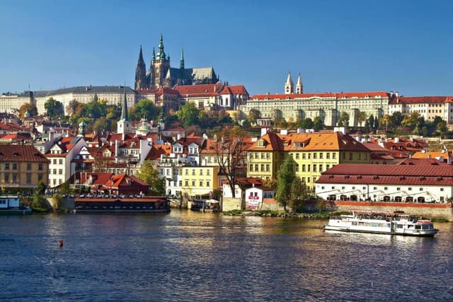 Prague Tour Cruzeiro de uma hora pela cidade - Somente ingresso