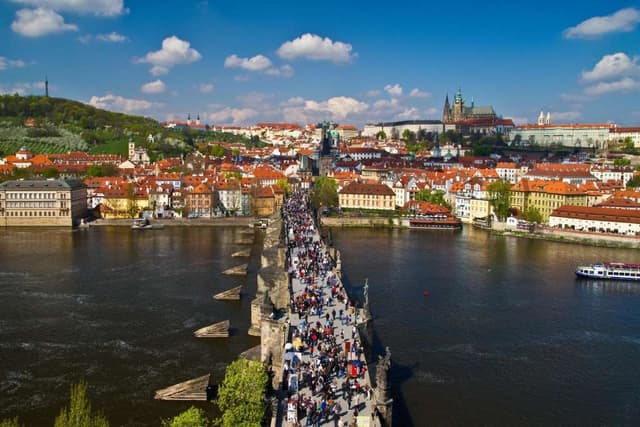 Prague Ticket Prague City Tour with Vltava River Cruise