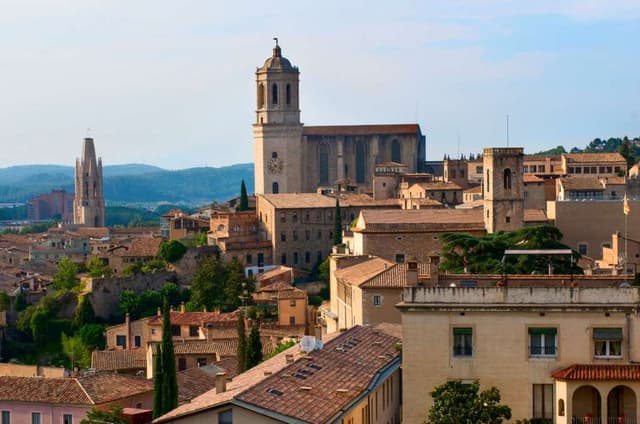 Girona Tour Visita Girona - Tour de Juego de Tronos de un día completo desde Barcelona