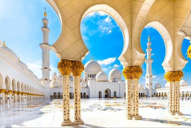 Abu Dhabi Tour Tour de Abu Dhabi com Ferrari World