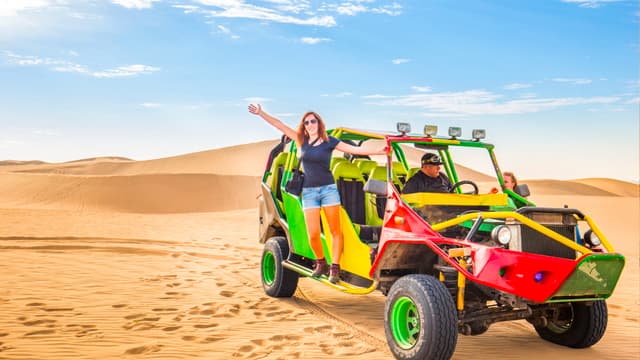 Ica Tour Recorrido por las dunas: Buggy extremo y sandboarding