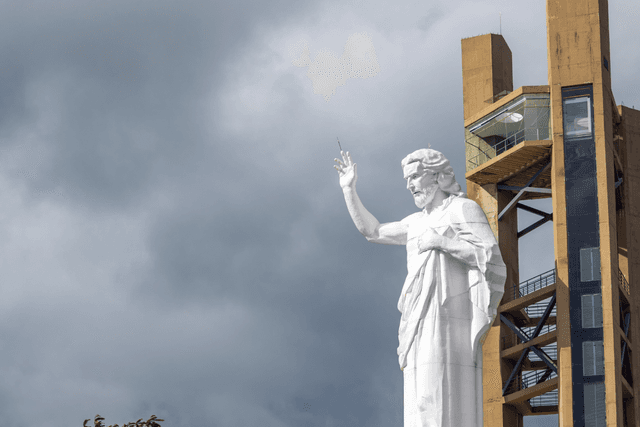Bucaramanga Tour Visit the Cerro del Santisimo viewpoint in Bucaramanga