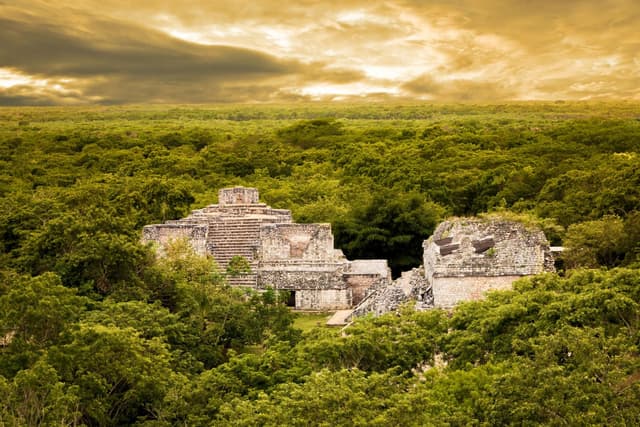 Cancún Tour Chichen Itza, Cenote Swim, and Ek Balam Tour with Lunch Included