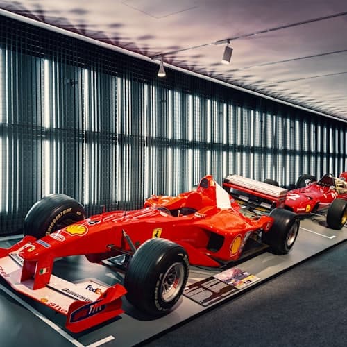 Módena Ticket Enzo Ferrari Museum + Ferrari Maranello Museum + F1 Simulator