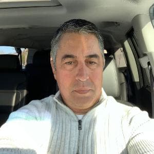 Guto (Guía Oficial)