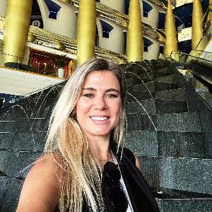 Cris (Official Guide)