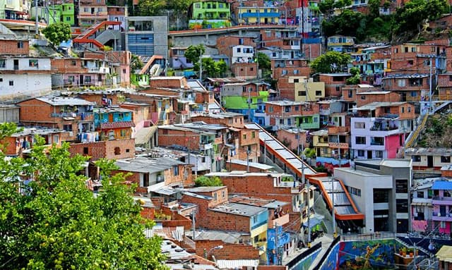 Medellin Tour Tour Grafiteiro na Comuna 13