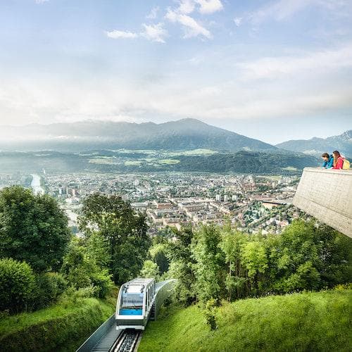 Innsbruck Ticket Passeio de funicular de ida e volta: Innsbruck para Hungerburgbahn