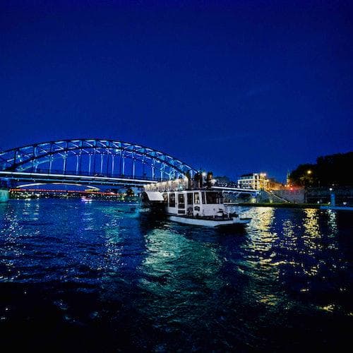 Krakow Ticket Cruzeiro noturno de 1 hora pelo rio Vístula