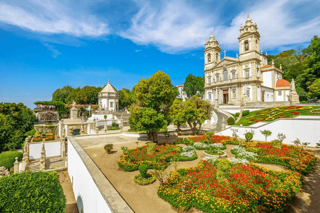 Guimaraes Tour Tour de dia inteiro em Braga e Guimarões saindo de Porto
