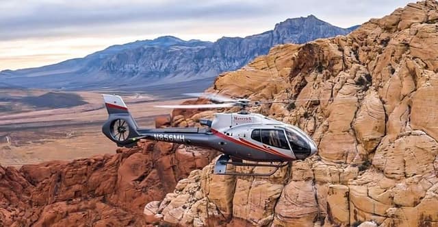 Las Vegas Tour Voo de Helicóptero NEON & NATUREZA