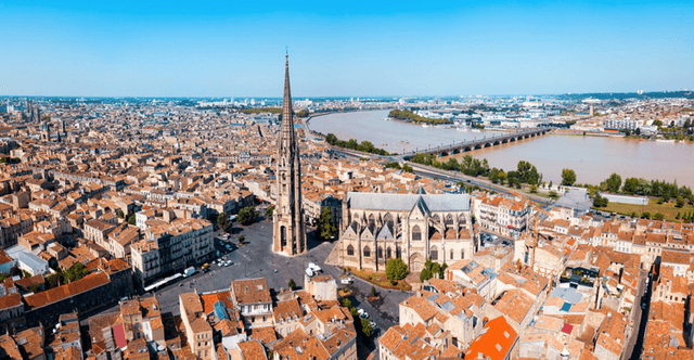 Bordeaux Tour Tour por Bordeaux com degustação de vinho de Citroen 2CV