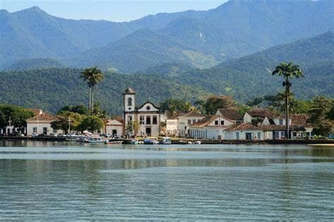 Paraty Tour Tour cachoeiras e alambiques em Paraty em Jeep