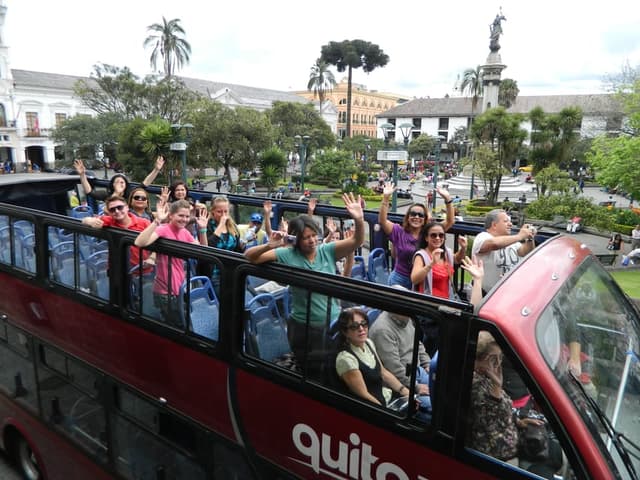 Quito Tour Recorrido original por la ciudad de Quito en el autobús oficial de dos pisos